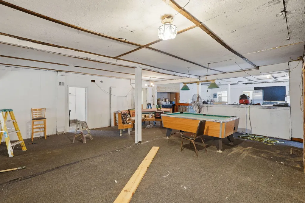 31011 M 60 Leonidas Township MI 49066