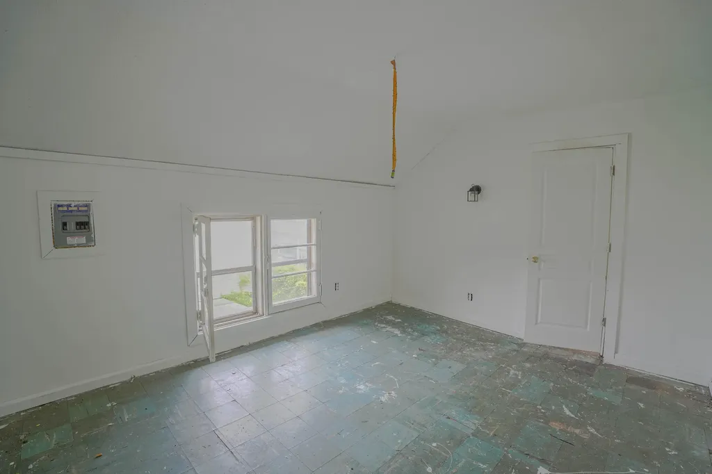 31011 M 60 Leonidas Township MI 49066