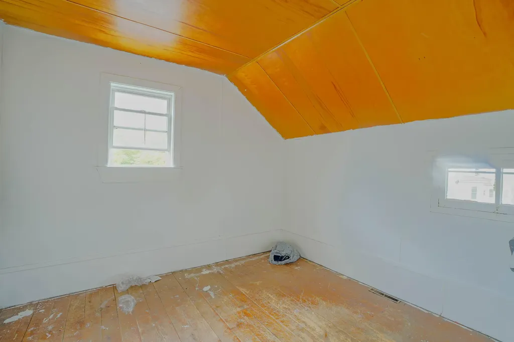 31011 M 60 Leonidas Township MI 49066