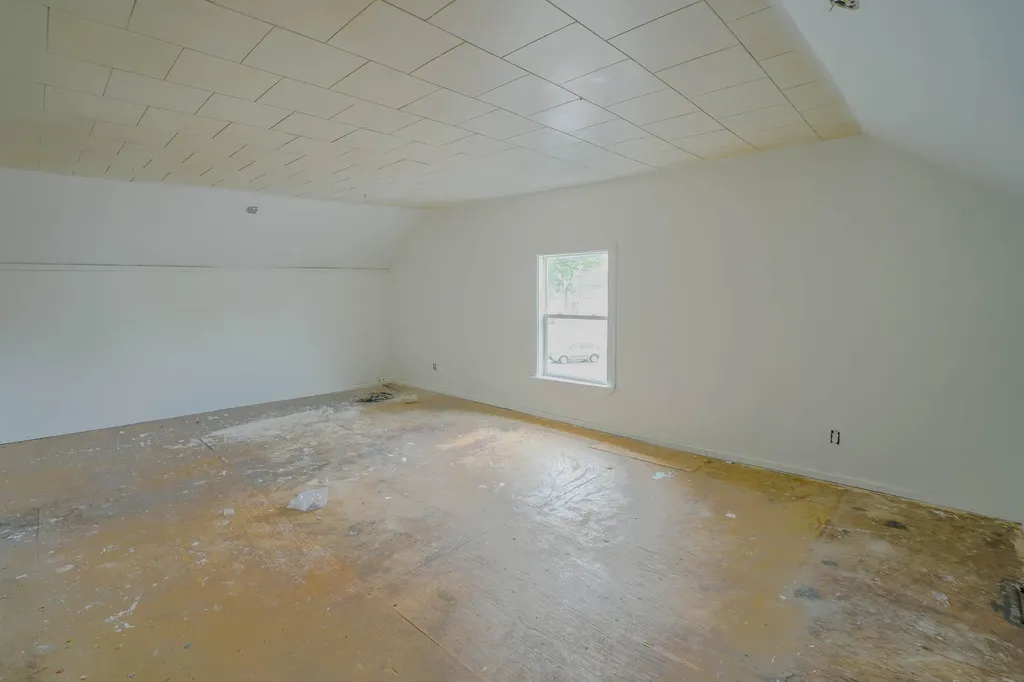 31011 M 60 Leonidas Township MI 49066