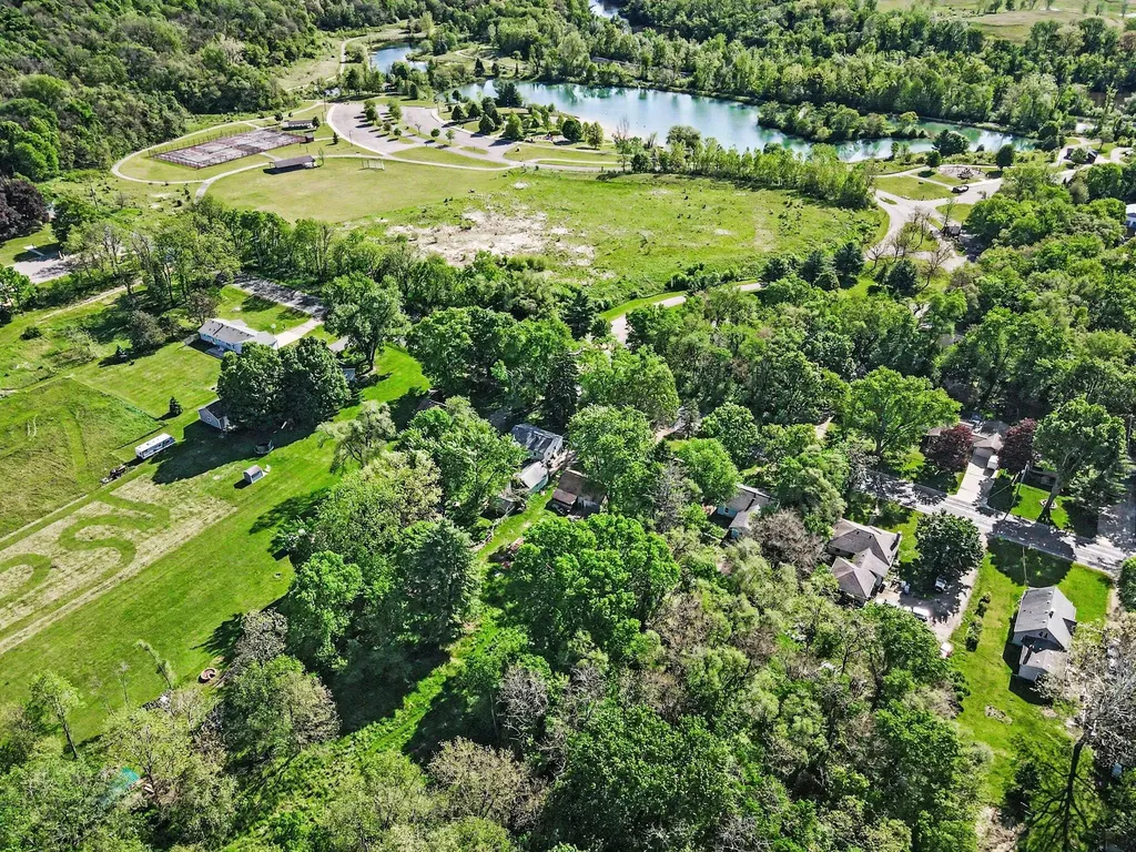 5141 N Westnedge Avenue Cooper Charter Township MI 49004
