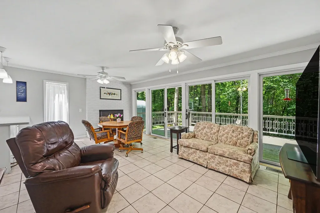 8656 W R Avenue Texas Charter Township MI 49009