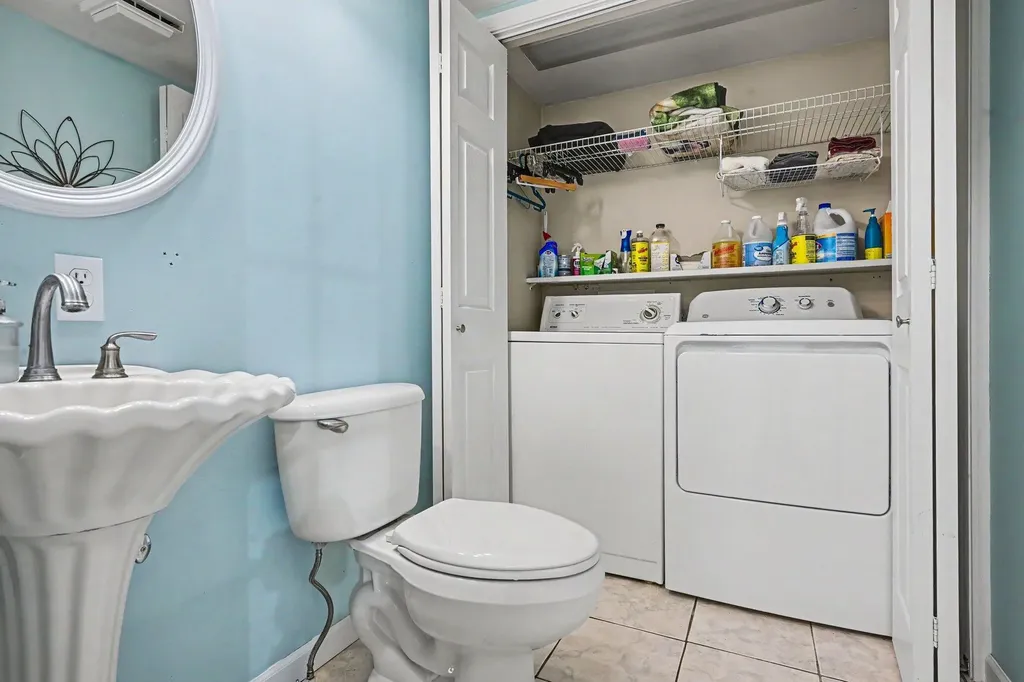 8656 W R Avenue Texas Charter Township MI 49009