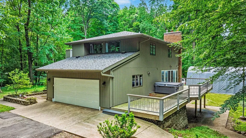 8656 W R Avenue Texas Charter Township MI 49009