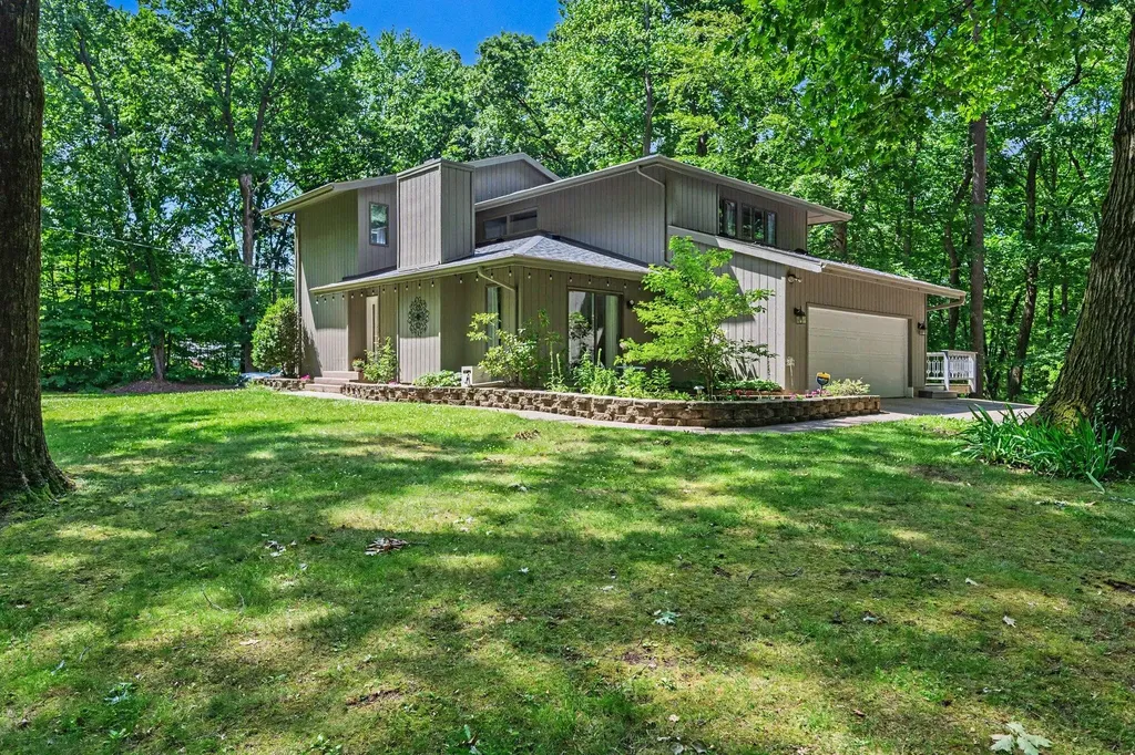 8656 W R Avenue Texas Charter Township MI 49009