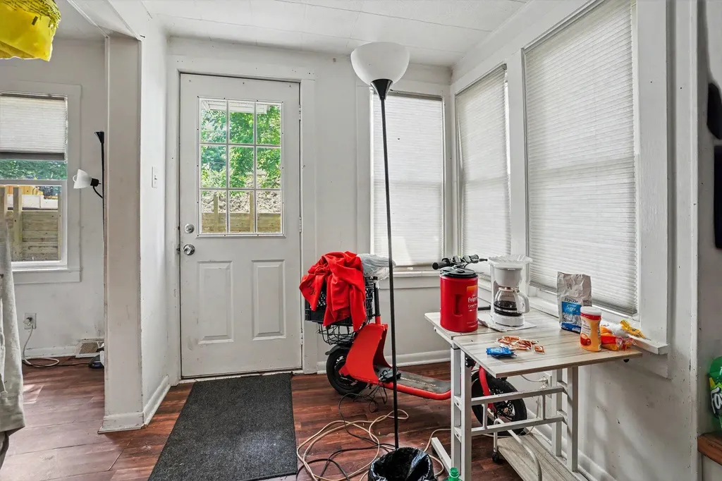 749 Hutchinson Street Kalamazoo City MI 49008