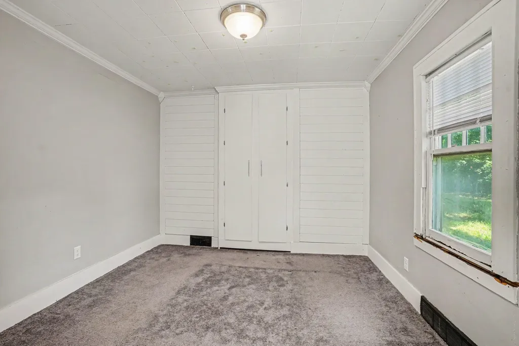 607 Ira Avenue Kalamazoo Charter Township MI 49048