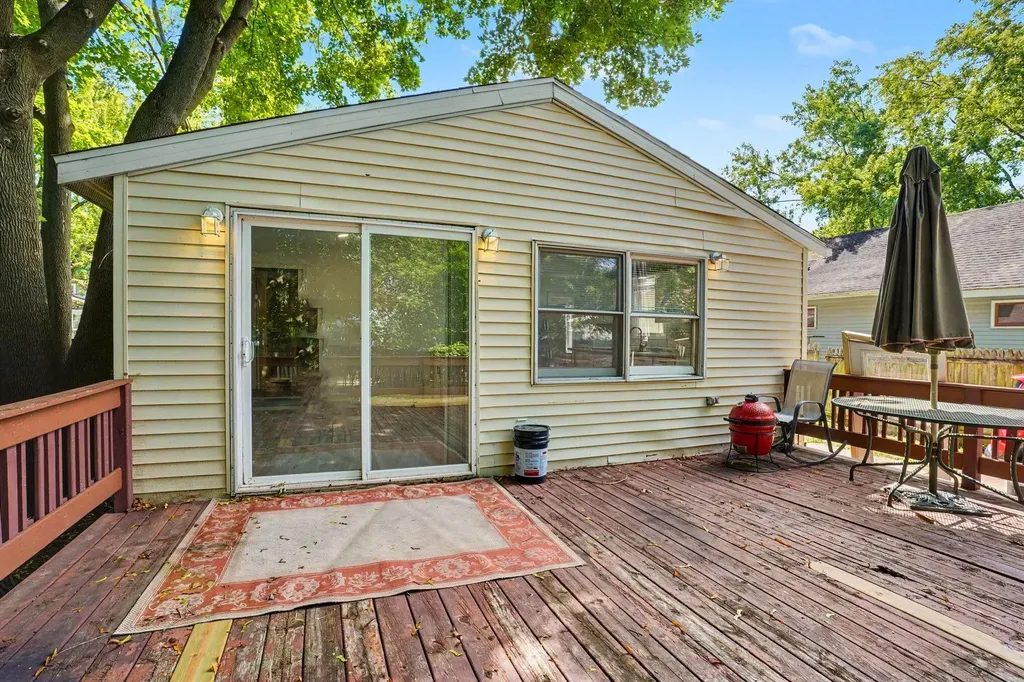 607 Ira Avenue Kalamazoo Charter Township MI 49048