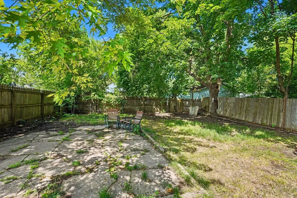 607 Ira Avenue Kalamazoo Charter Township MI 49048