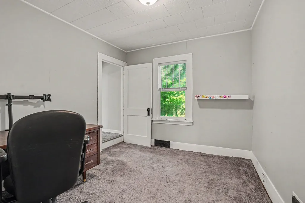 607 Ira Avenue Kalamazoo Charter Township MI 49048