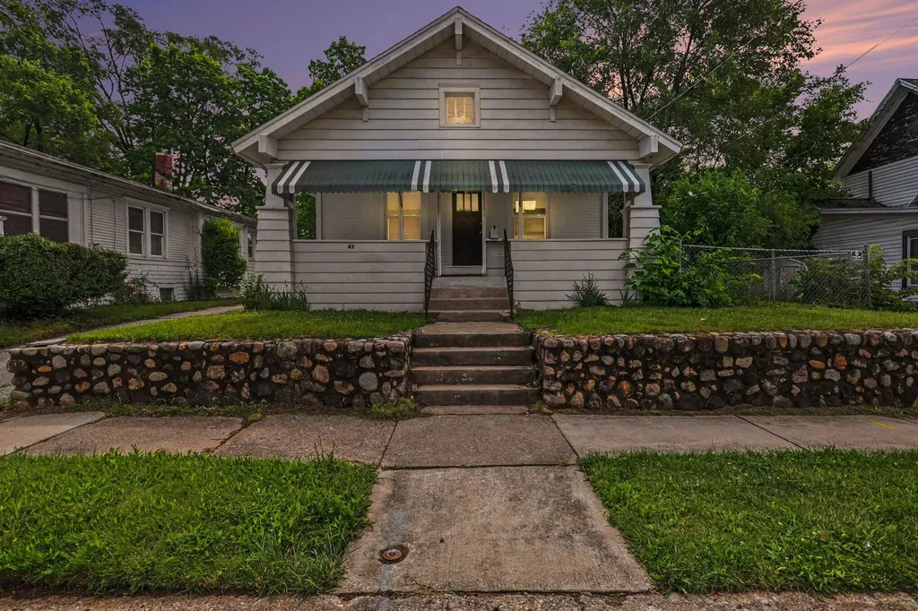 42 Grand Avenue Battle Creek City MI 49037