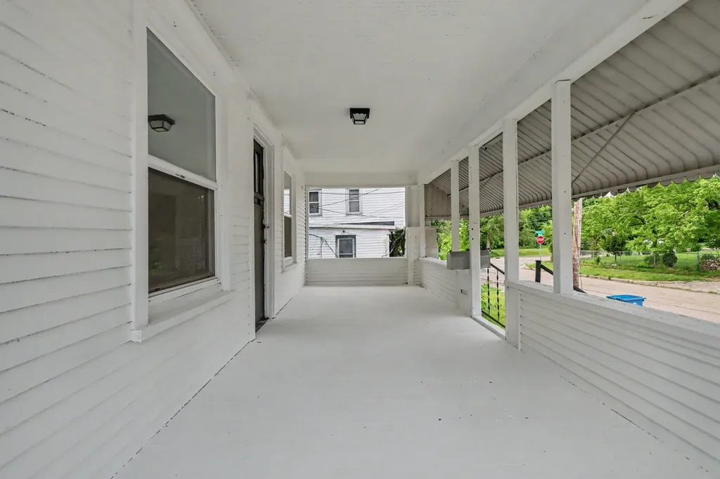 42 Grand Avenue Battle Creek City MI 49037