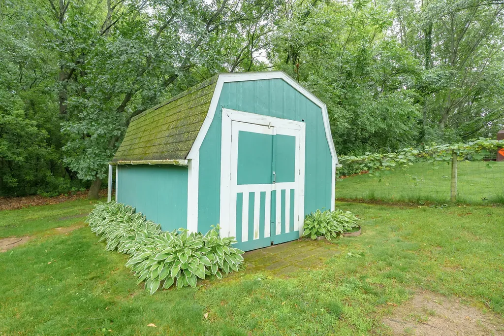 52135 Nancy Lane Mendon Township MI 49093
