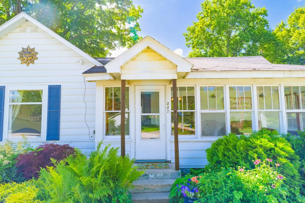 227 N Franklin Street Lawton Village MI 49065