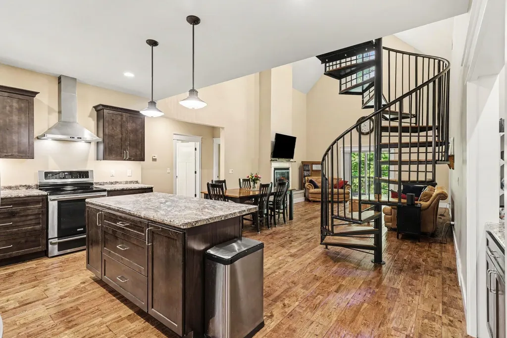 9370 Alex Drive Richland Township MI 49083