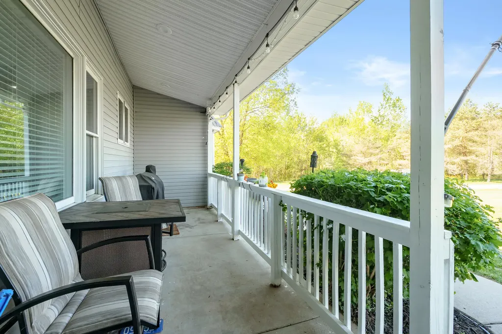 42083 40th Street Waverly Township MI 49079