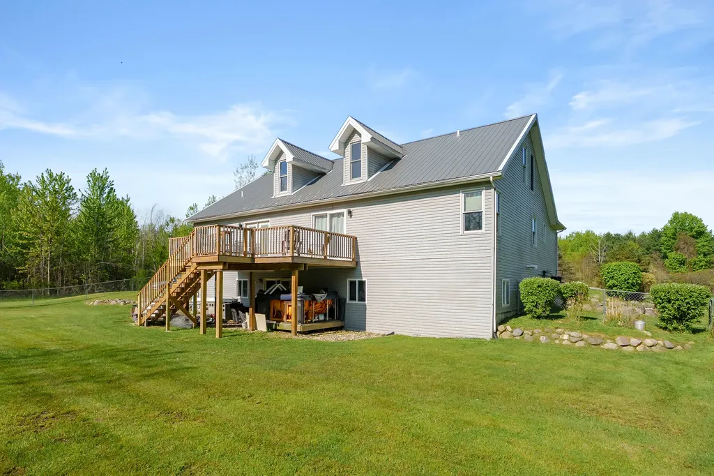 42083 40th Street Waverly Township MI 49079