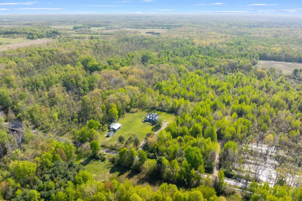 42083 40th Street Waverly Township MI 49079