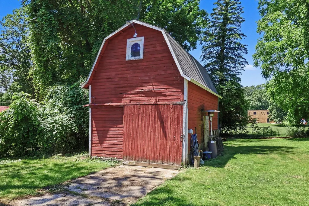 117 Knapp Street Allegan City MI 49010