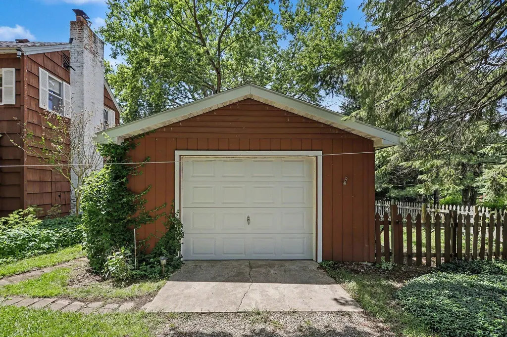 4231 S 12th Street Kalamazoo City MI 49009