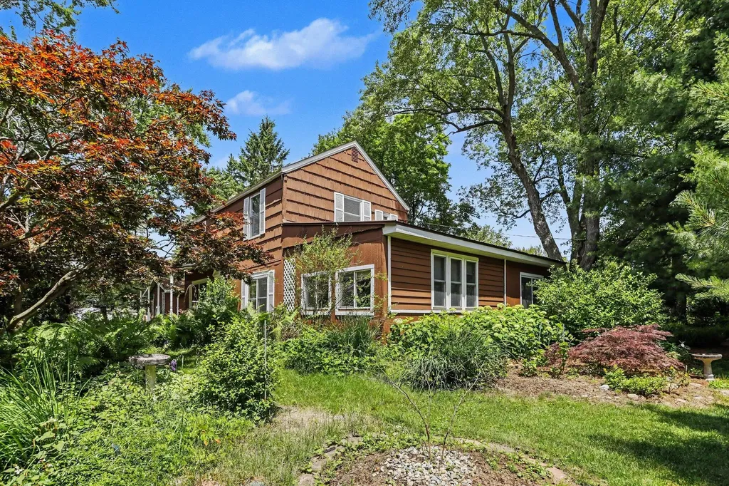 4231 S 12th Street Kalamazoo City MI 49009