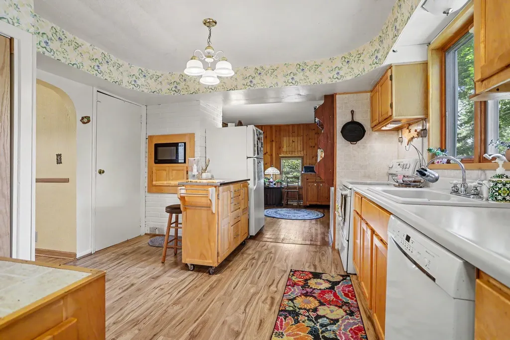 4231 S 12th Street Kalamazoo City MI 49009