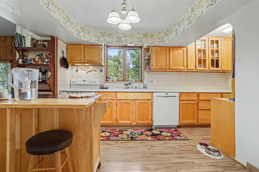 4231 S 12th Street Kalamazoo City MI 49009