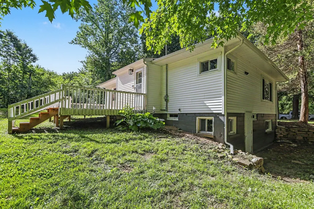 11915 E L Avenue Charleston Township MI 49053