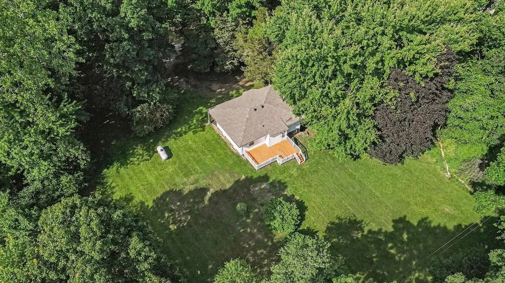 11915 E L Avenue Charleston Township MI 49053