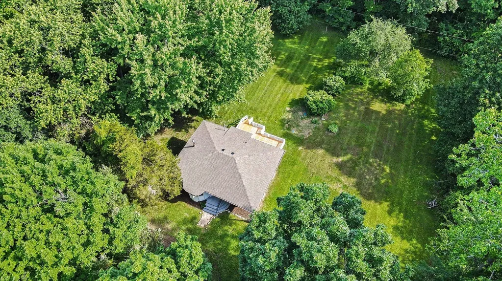 11915 E L Avenue Charleston Township MI 49053
