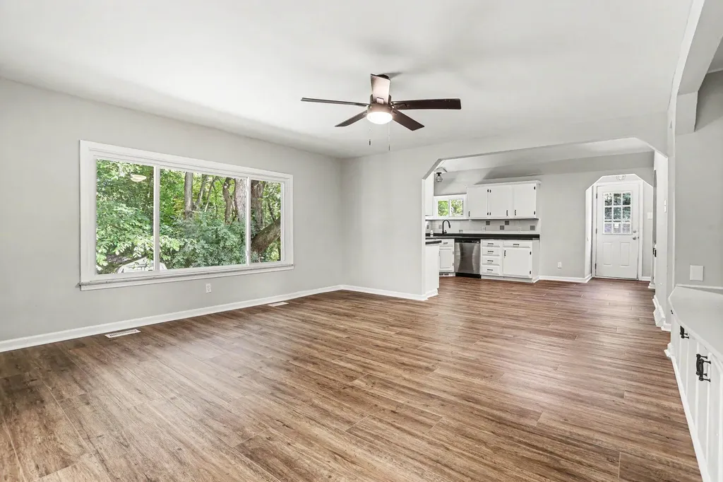 11915 E L Avenue Charleston Township MI 49053