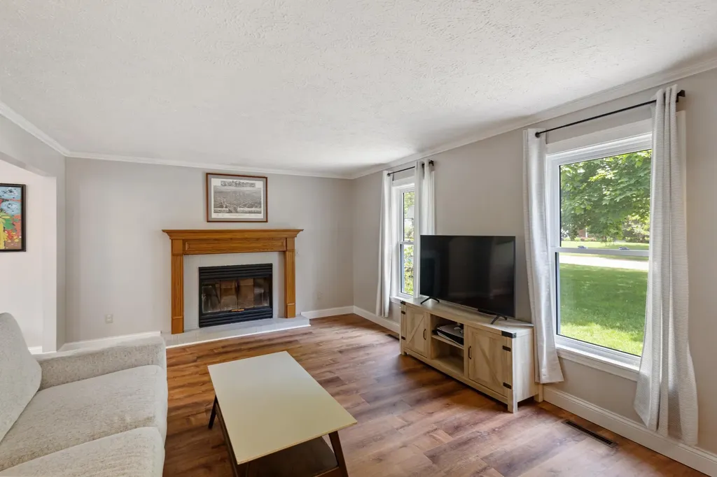7657 Cottonwood Richland Township MI 49083