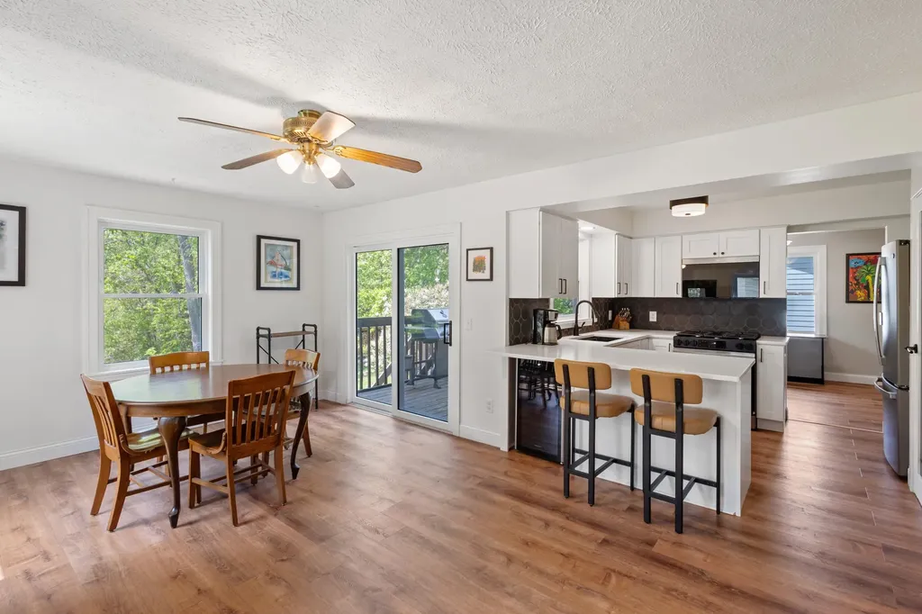 7657 Cottonwood Richland Township MI 49083