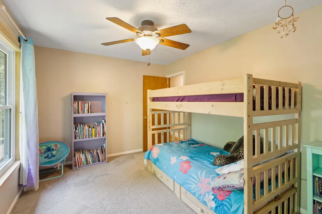 7657 Cottonwood Richland Township MI 49083