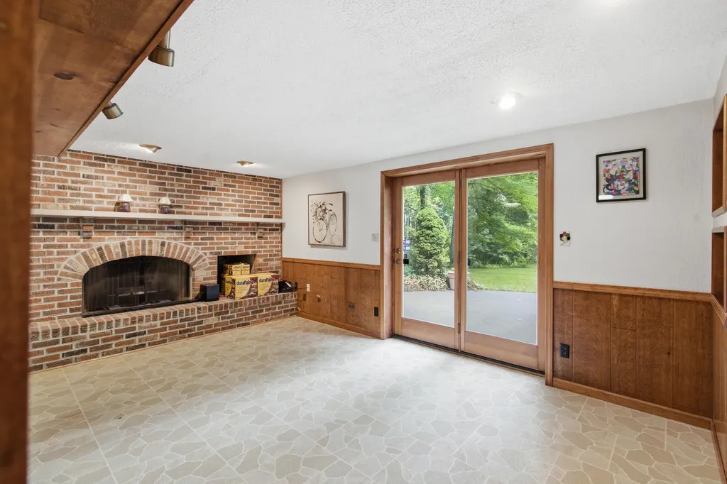 10425 E Q Avenue Pavilion Township MI 49088