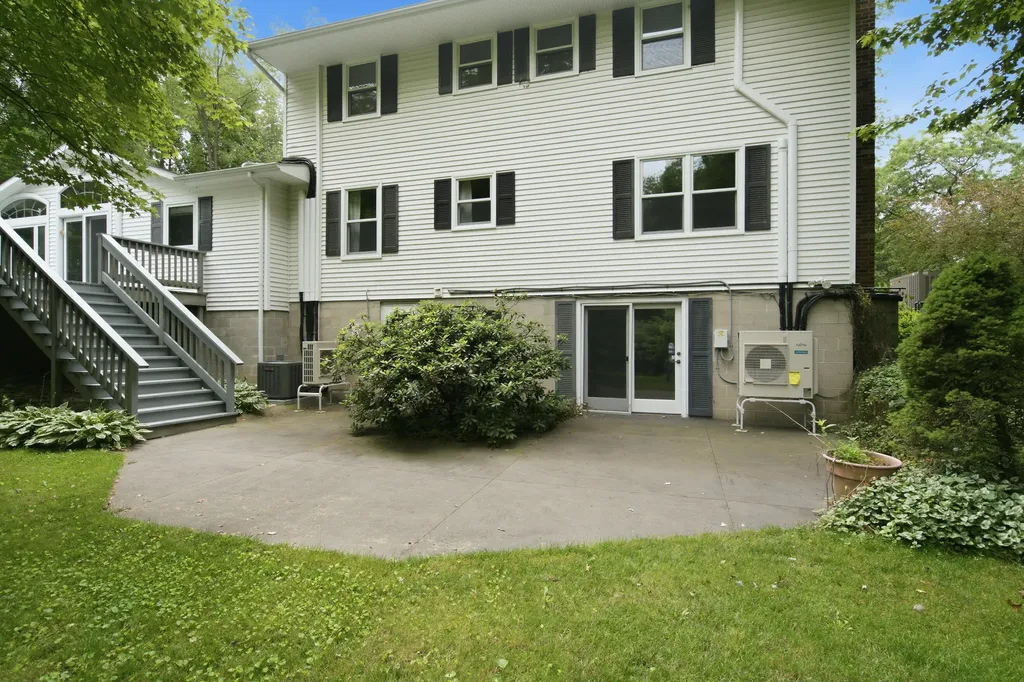 10425 E Q Avenue Pavilion Township MI 49088