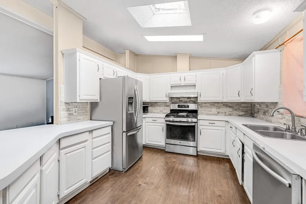 430 N Blue Creek Road Benton Charter Township MI 49022