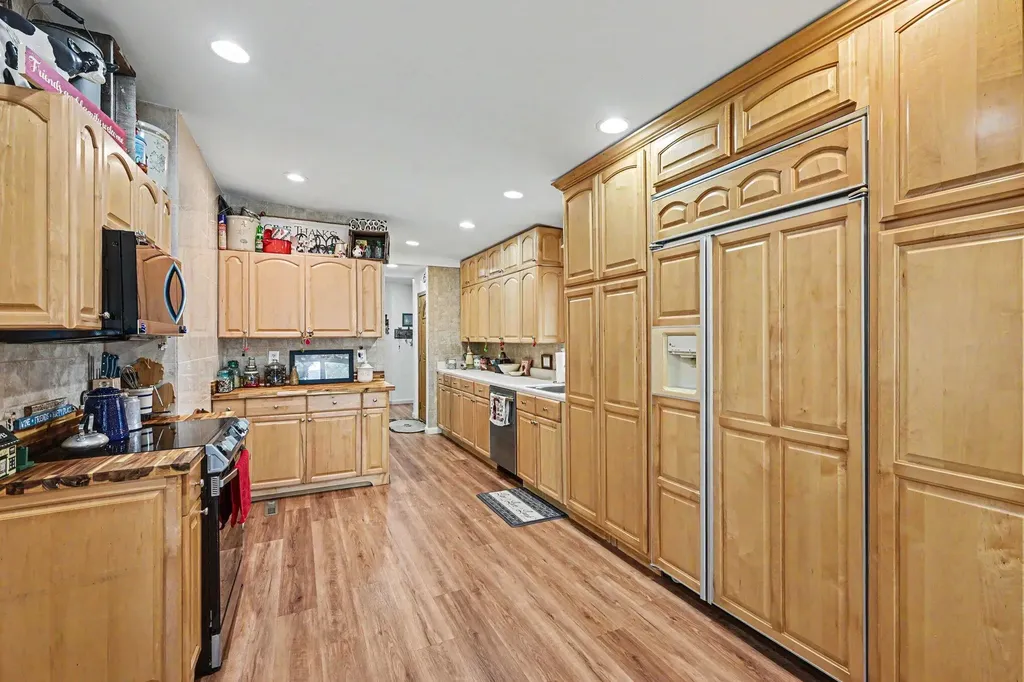 3923 Devonshire Avenue Kalamazoo City MI 49006
