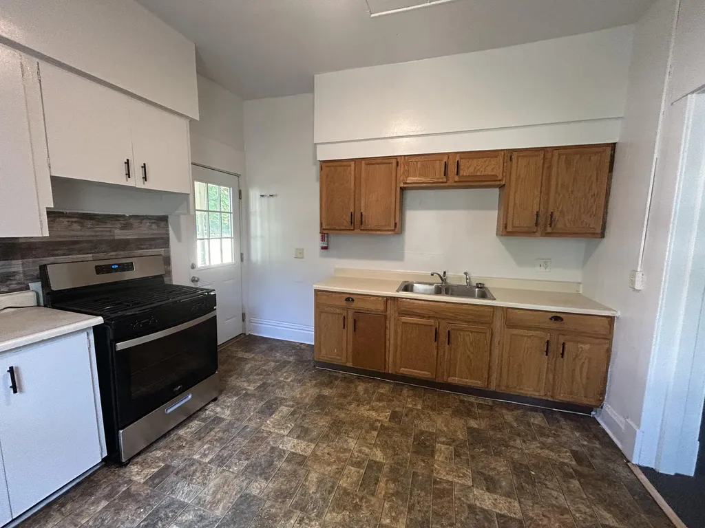 838 Davis Street Kalamazoo City MI 49008