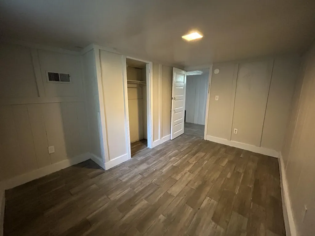 838 Davis Street Kalamazoo City MI 49008