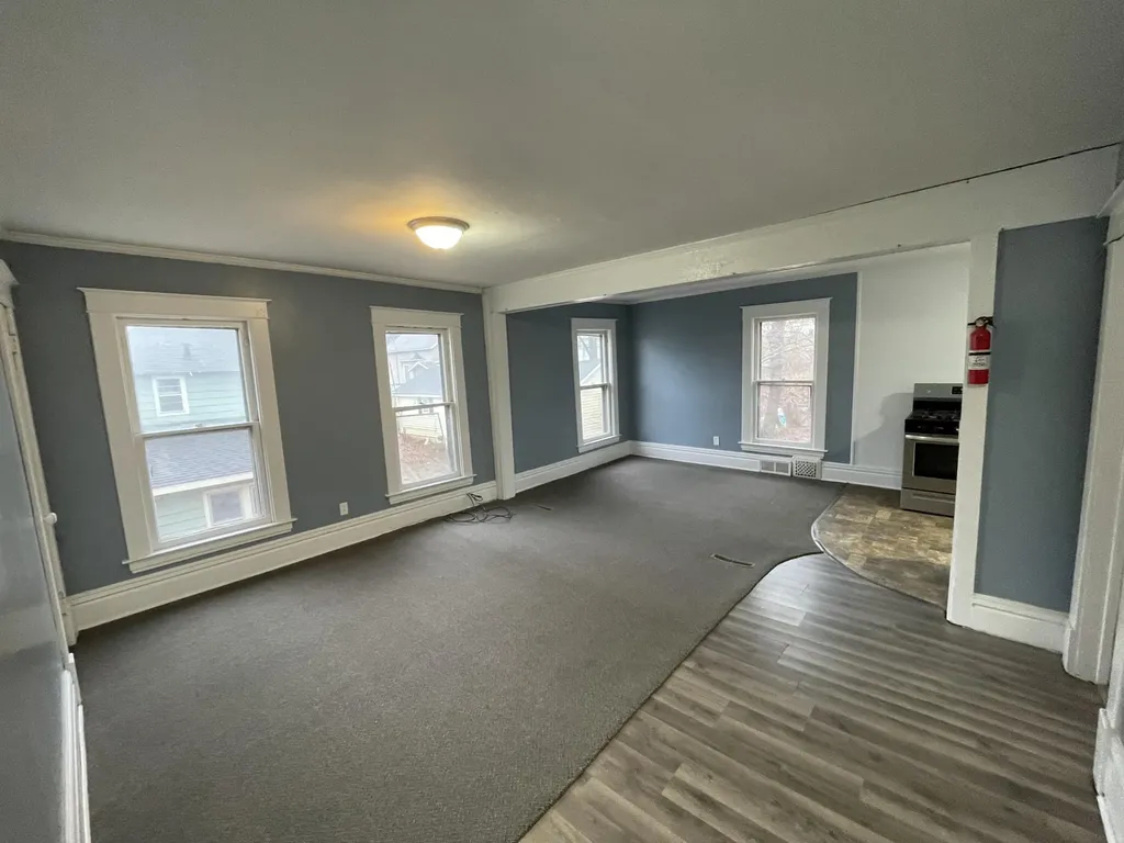 838 Davis Street Kalamazoo City MI 49008