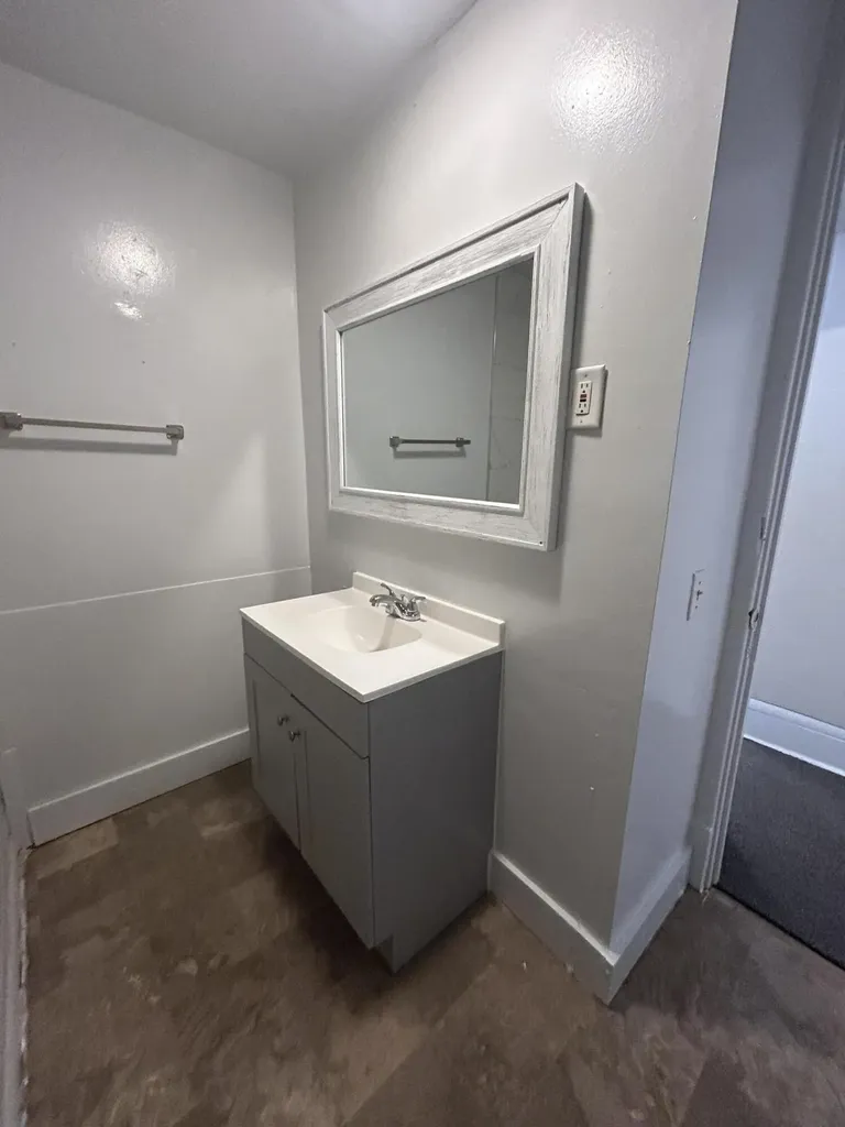 838 Davis Street Kalamazoo City MI 49008