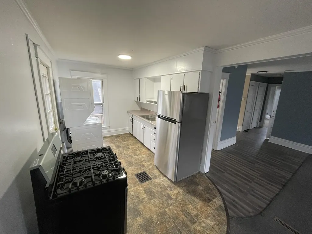 838 Davis Street Kalamazoo City MI 49008