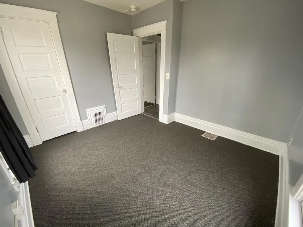 838 Davis Street Kalamazoo City MI 49008