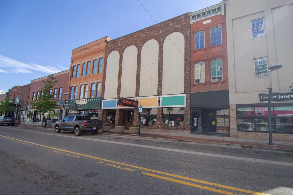 22 W Michigan Avenue Battle Creek City MI 49017