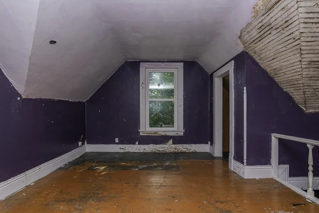 205 W Sherwood Street Decatur Village MI 49045