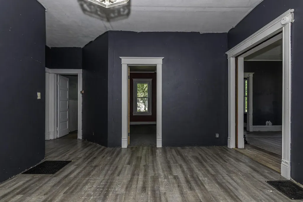 205 W Sherwood Street Decatur Village MI 49045