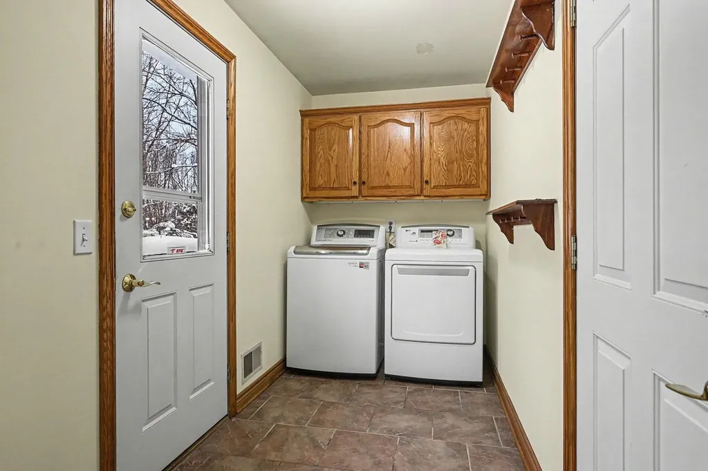 1670 N 7th Street Oshtemo Charter Township MI 49009