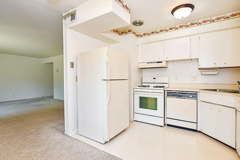 714 Garland Circle Kalamazoo City MI 49008