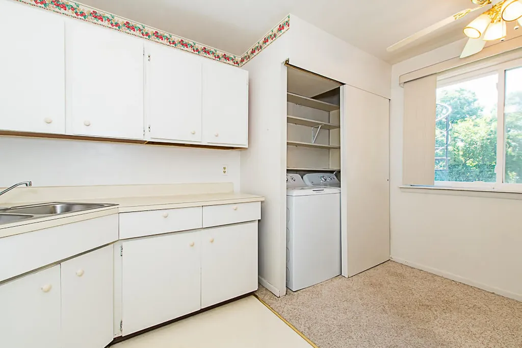 714 Garland Circle Kalamazoo City MI 49008